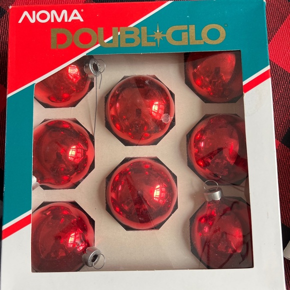 2 Boxes (16) of Vintage Noma Double Glo Ornaments - Picture 2 of 9